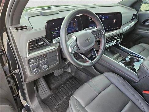 Used 2025 Chevrolet Suburban RST w/ Comfort Package RWD image 10