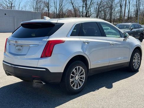 Used 2017 Cadillac XT5 Luxury w/ Driver Awareness Package image 7