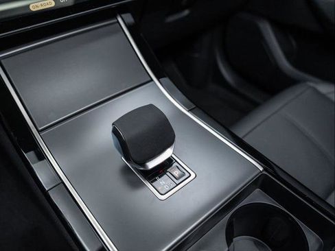 New 2026 Land Rover Range Rover Velar S image 26