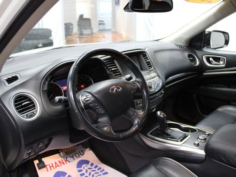 Used 2019 INFINITI QX60 Luxe w/ Essential Package image 9