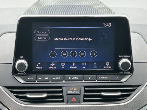 Certified 2023 Nissan Altima 2.5 SR image 18