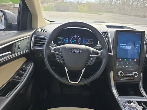 Used 2021 Ford Edge SEL w/ Convenience Package image 11