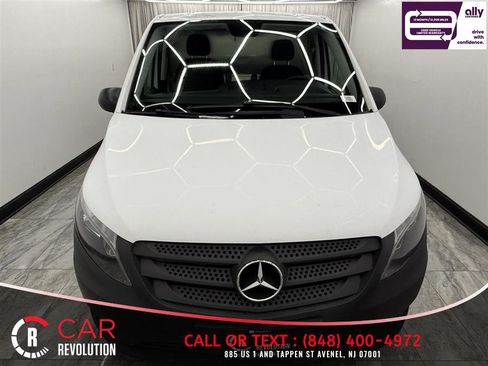 Used 2019 Mercedes-Benz Metris image 2