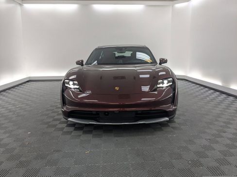 Certified 2022 Porsche Taycan 4 Cross Turismo image 6