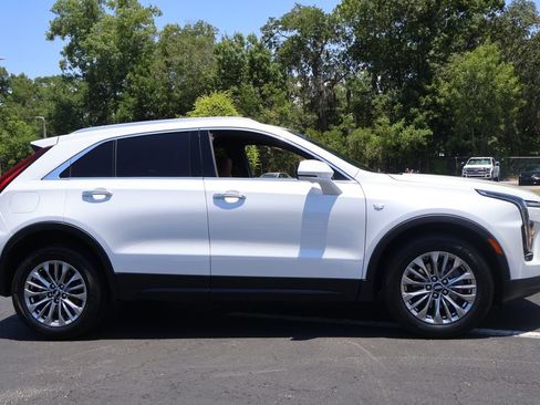 Certified 2024 Cadillac XT4 Premium Luxury FWD image 6