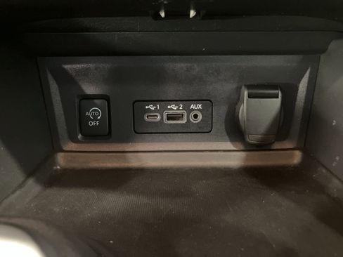 Used 2024 Nissan Sentra SV image 16