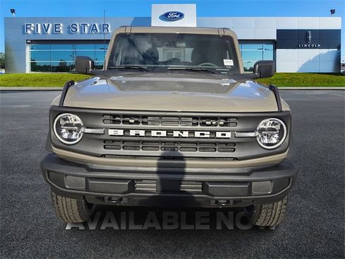 New 2026 Ford Bronco Big Bend image 2