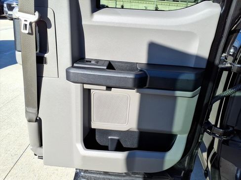 Used 2015 Ford F150 XL w/ Equipment Group 101A Mid image 11