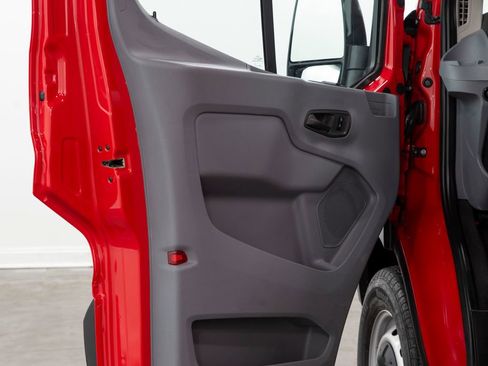 Used 2016 Ford Transit 350 XL image 5