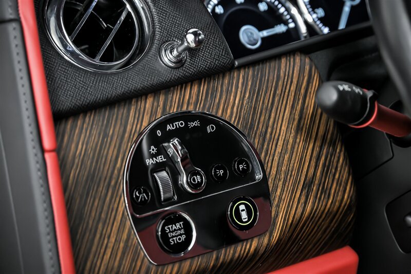 Used 2023 Rolls-Royce Cullinan w/ Leather Finishing Pack AWD/4WD image 26