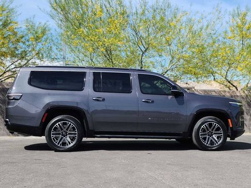 New 2026 Jeep Grand Wagoneer L 4WD w/ Premium Group I image 15