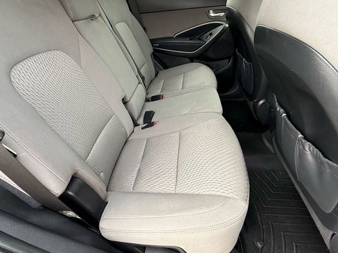 Used 2017 Hyundai Santa Fe Sport image 11