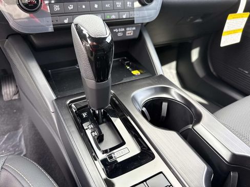 New 2026 Subaru Outback Limited AWD/4WD image 31