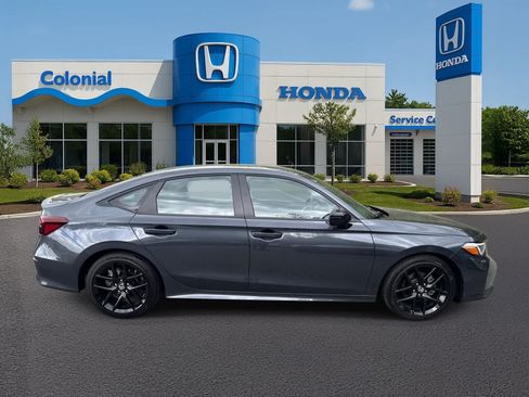 Used 2025 Honda Civic Sport image 8