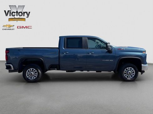 Used 2024 Chevrolet Silverado 2500 LT AWD/4WD image 7
