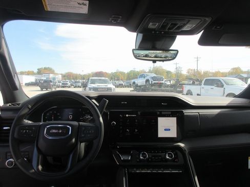 New 2026 GMC Sierra 2500 AT4 w/ AT4 Premium Plus Package image 18