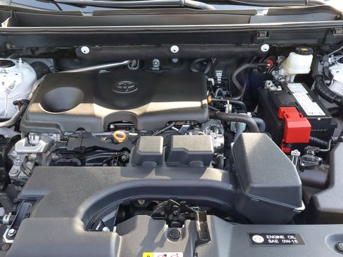 Used 2024 Toyota RAV4 Adventure image 17