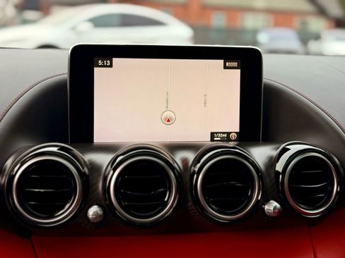 Used 2017 Mercedes-Benz AMG GT S image 16