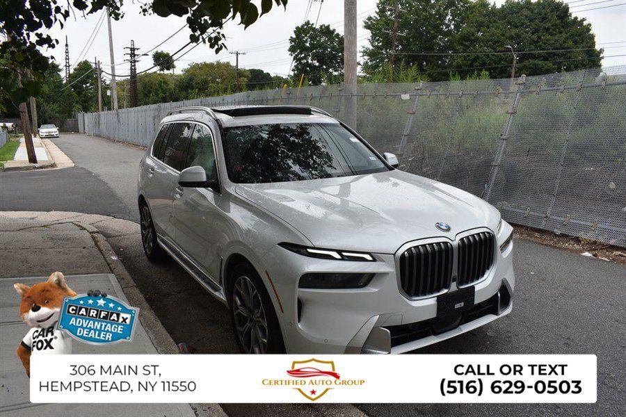 Used 2026 BMW X7 xDrive40i AWD/4WD image 4