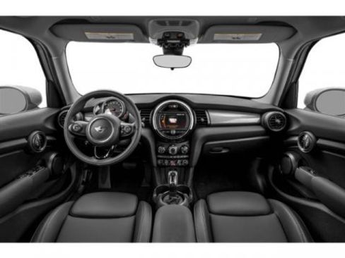 Used 2019 MINI Cooper 4-Door Hardtop image 8