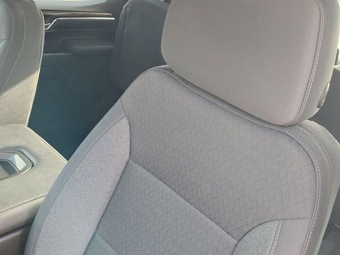 Used 2023 Chevrolet Silverado 1500 LT image 24