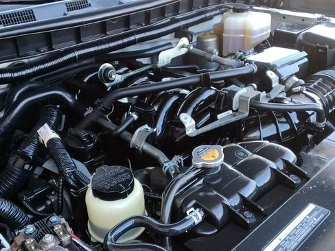 Used 2018 Nissan Armada SL image 36