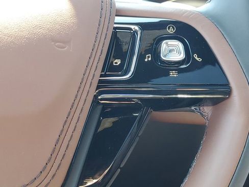 New 2026 Lincoln Aviator Reserve w/ Illumination Package AWD/4WD image 17