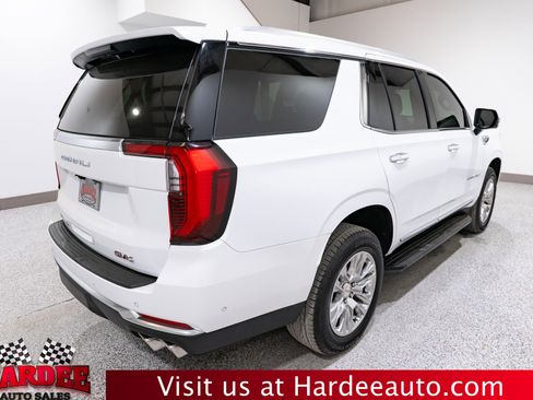 Used 2025 GMC Yukon Denali RWD image 5
