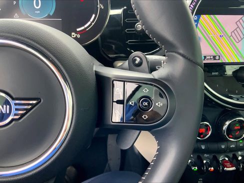 Certified 2024 MINI Cooper S image 20