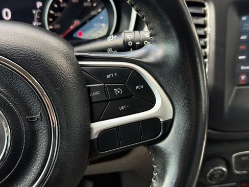 Used 2019 Jeep Compass Latitude w/ Popular Equipment Group FWD image 21