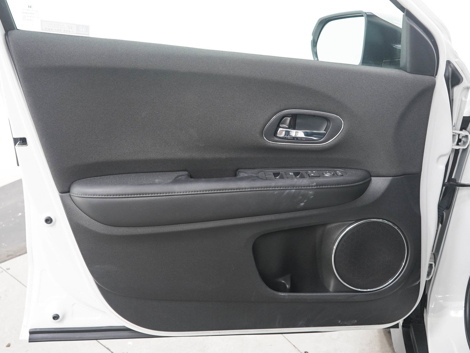 Used 2021 Honda HR-V EX image 19