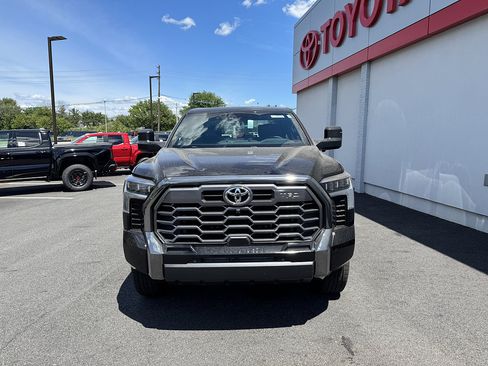 New 2026 Toyota Tundra Platinum AWD/4WD image 3