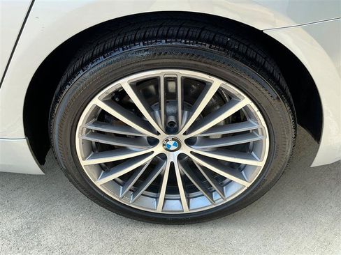 Used 2017 BMW 540i xDrive AWD/4WD image 24