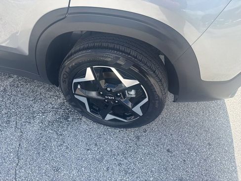 Certified 2024 Kia Seltos EX image 5