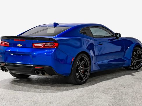 Used 2018 Chevrolet Camaro SS image 6