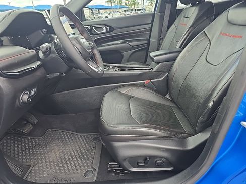 Used 2023 Jeep Compass Trailhawk w/ Trailhawk Elite Group image 27