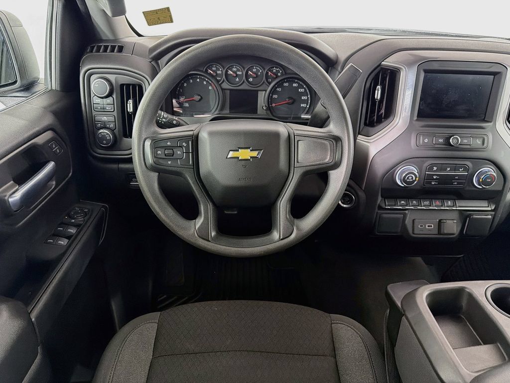Used 2022 Chevrolet Silverado 1500 Custom AWD/4WD image 19