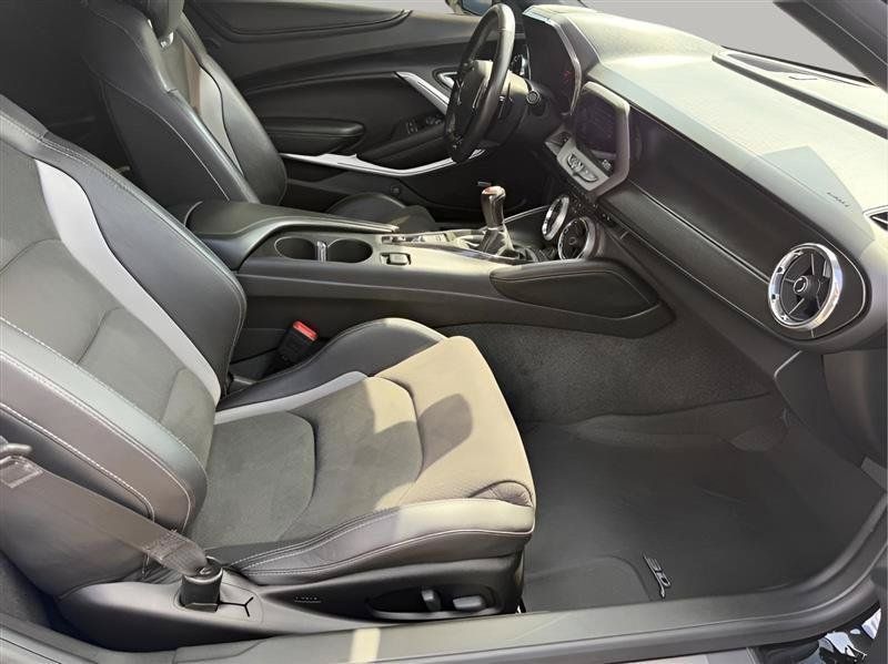 Used 2019 Chevrolet Camaro SS RWD image 27