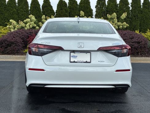 Used 2025 Honda Civic FWD Hybrid Sedan image 7