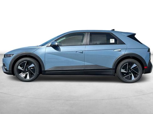 New 2026 Hyundai Ioniq 5 SE RWD image 3