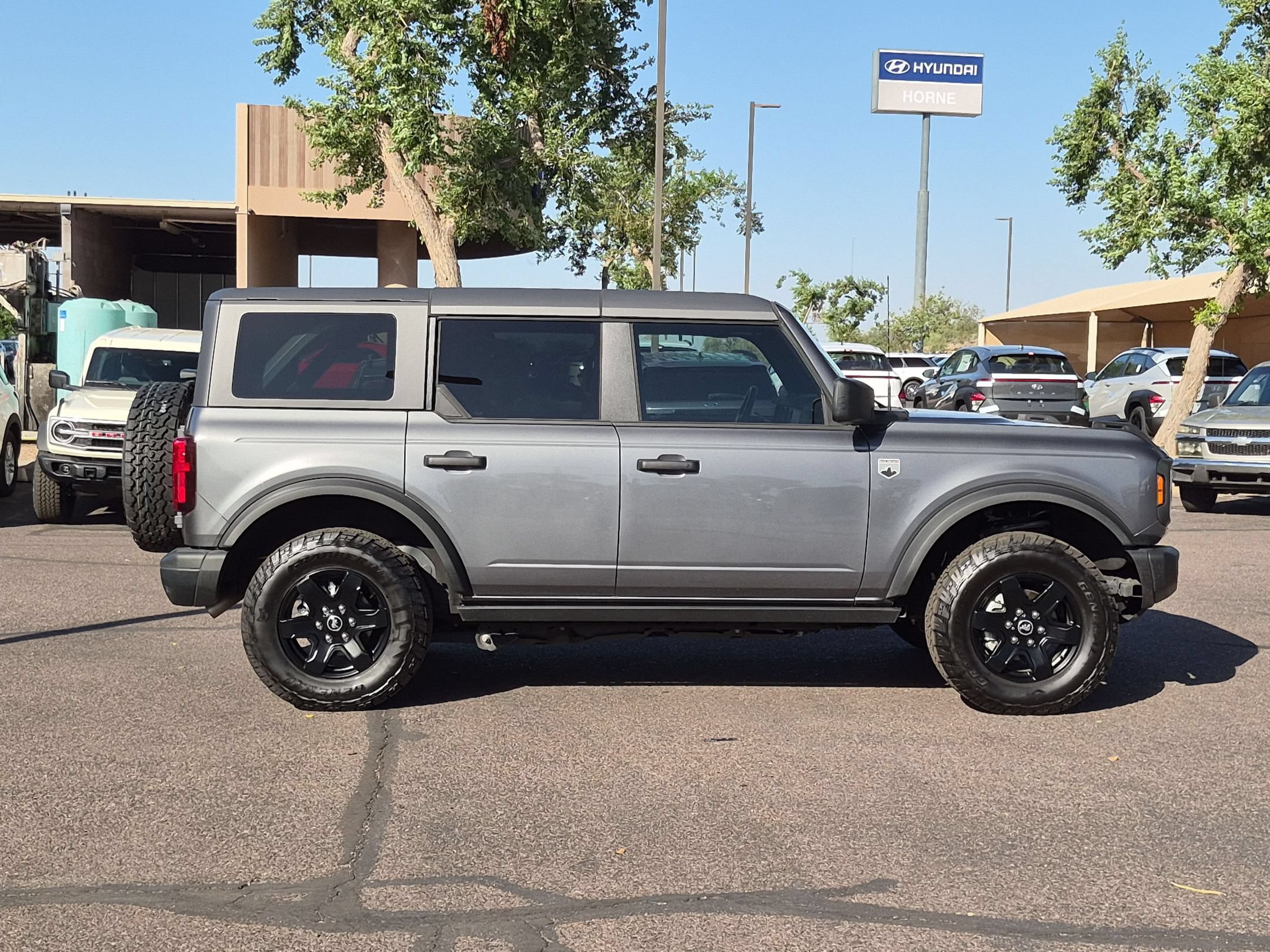 Used 2025 Ford Bronco Big Bend w/ Black Diamond Package AWD/4WD image 4