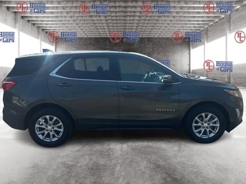 Used 2019 Chevrolet Equinox LT w/ Driver Convenience Package AWD/4WD image 4