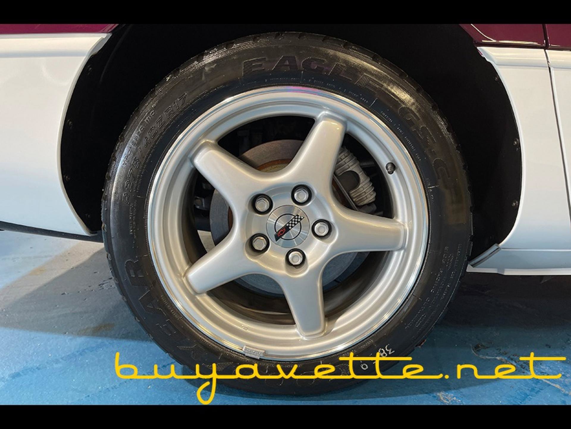 Used 1995 Chevrolet Corvette Convertible RWD image 15