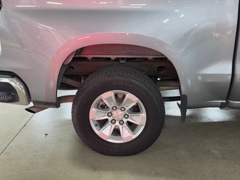 Used 2025 Chevrolet Silverado 1500 LT RWD image 9