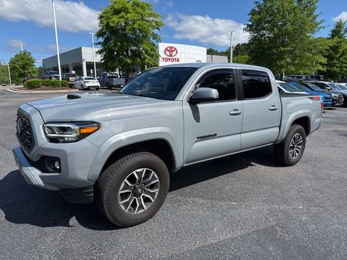 Used 2021 Toyota Tacoma TRD Sport w/ Technology Package AWD/4WD image 2