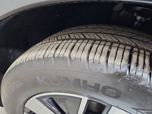 Used 2026 Hyundai Ioniq 9 SEL image 32