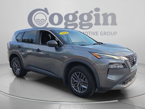 Used 2023 Nissan Rogue S FWD image 7