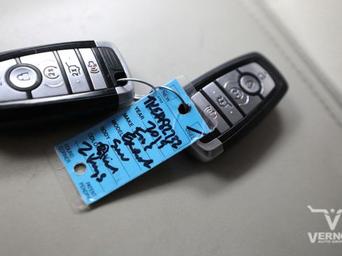 Used 2019 Ford Expedition Platinum image 38