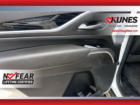 Used 2023 Cadillac Escalade V AWD/4WD image 37