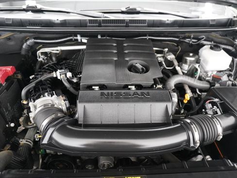 Used 2023 Nissan Frontier PRO-4X w/ Pro-4X Premium Package AWD/4WD image 34
